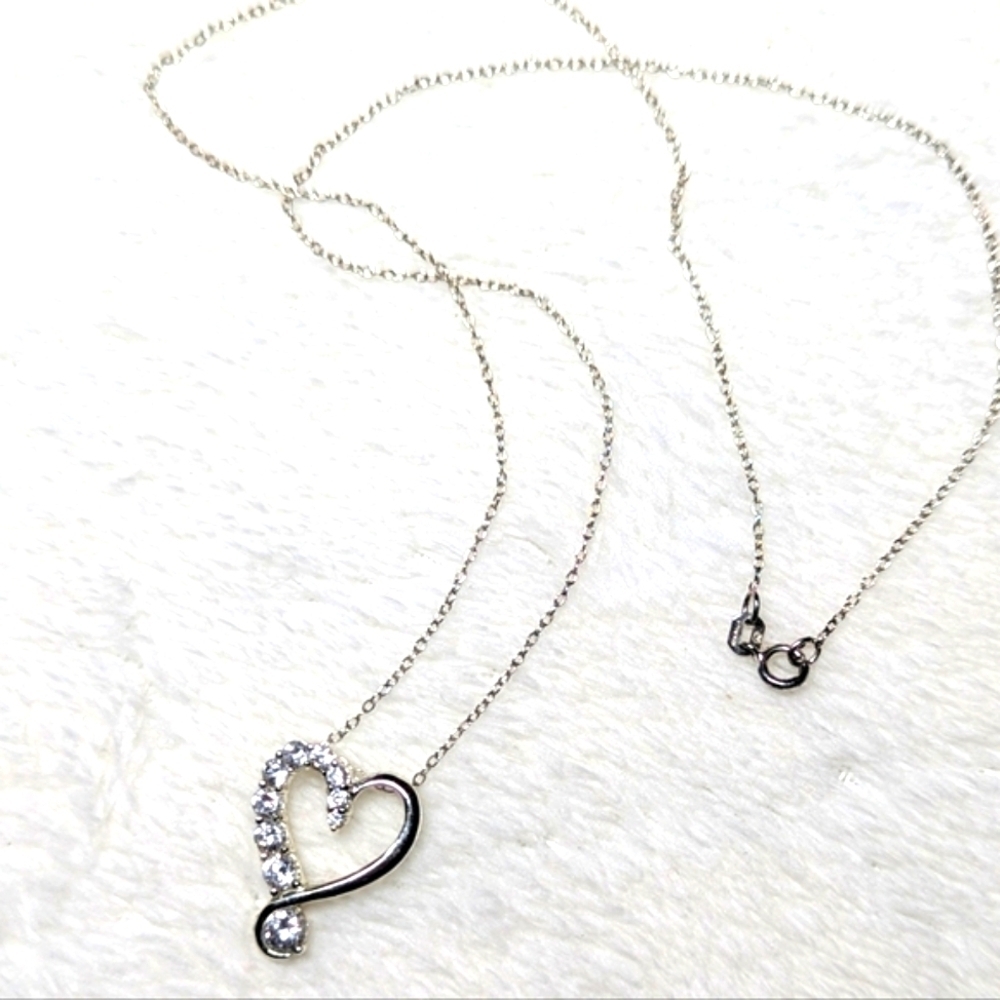 Vintage Elegant Sterling Silver Heart and CZ Necklace - Picture 7 of 8